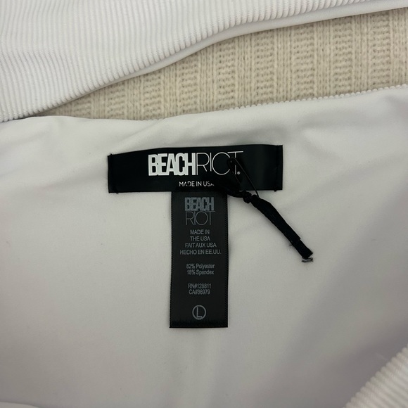 Beach Riot Celine One Piece - Picture 4 of 6